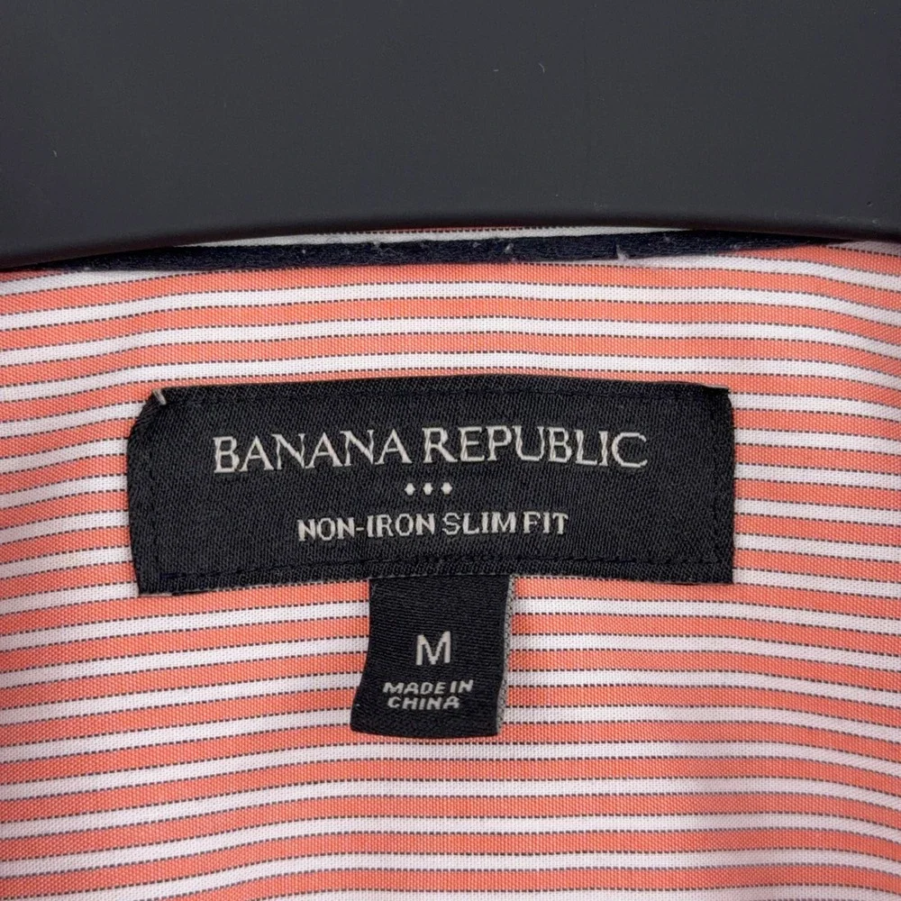 Banana Republic brand banana